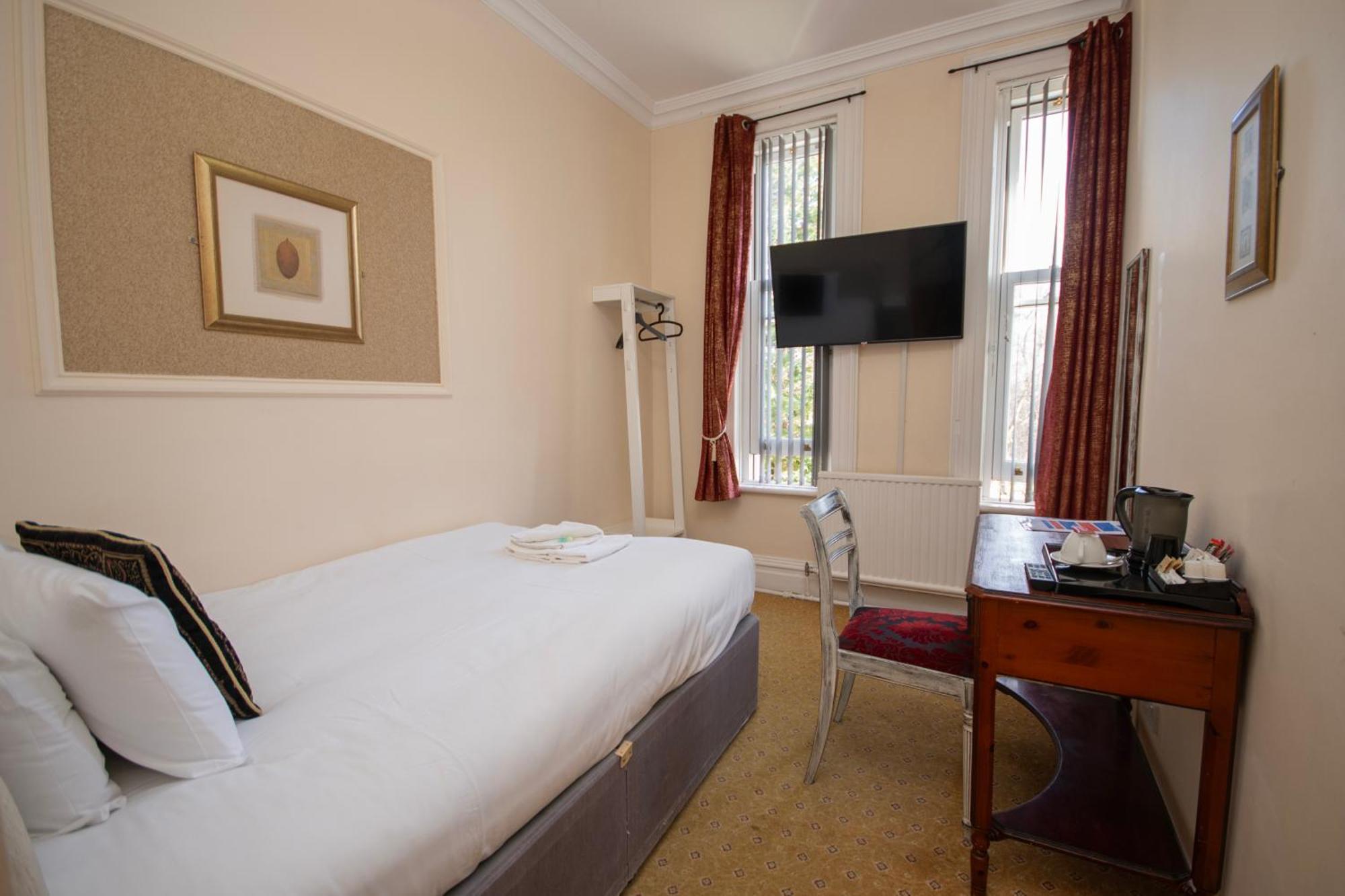 Northop Hall 4* Mold